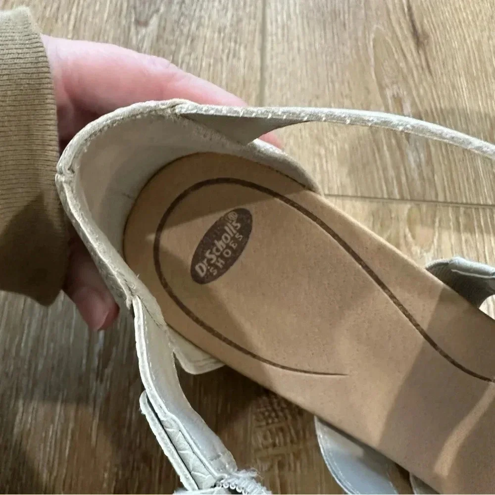 Dr. Scholl's Women's Wedge Sandal Faux Leather Grey Snake Print Size 10M GUC